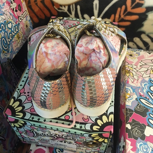 Irregular Choice “Dodgeball” sandals sz 6.5 - Picture 2 of 7